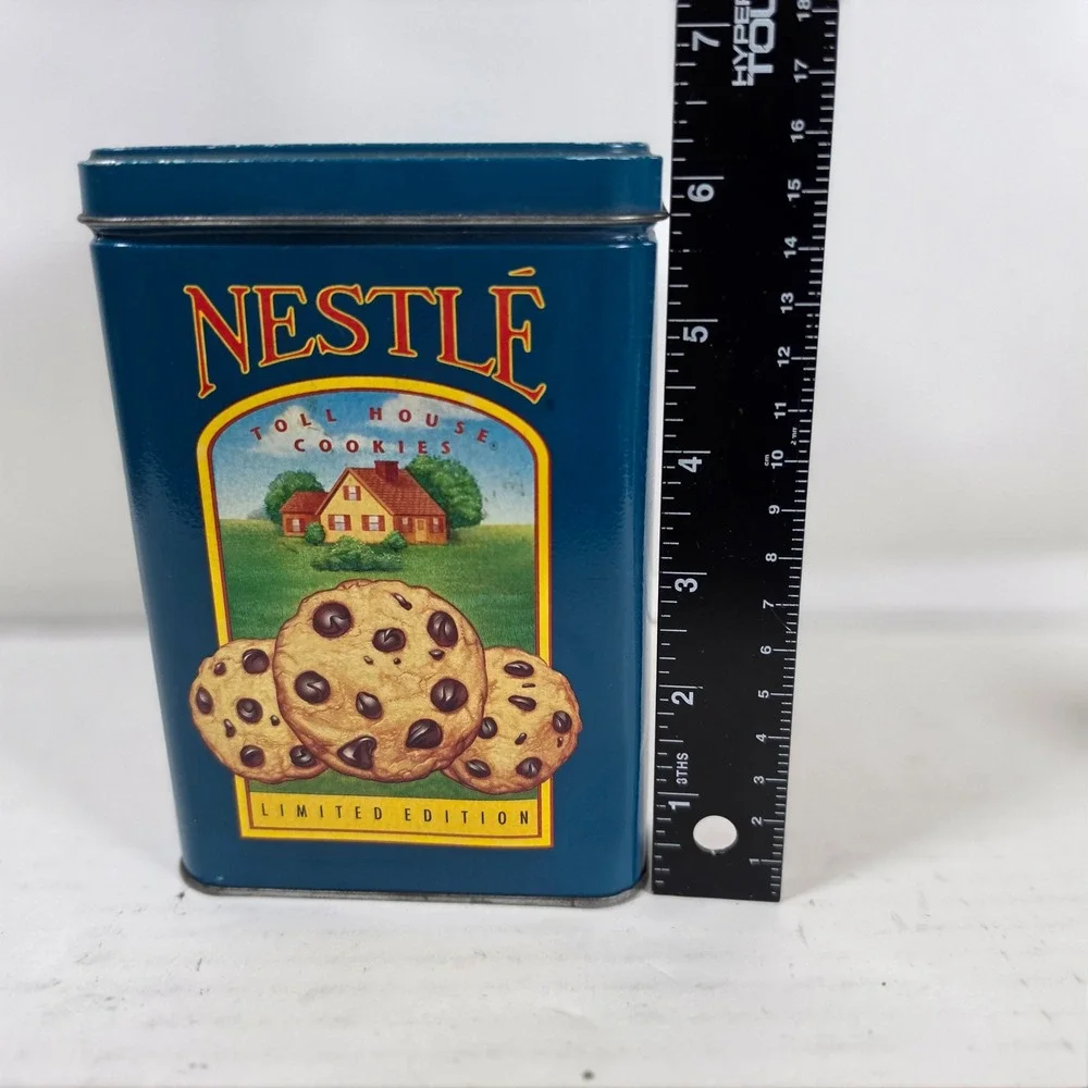 Vintage Nestle Toll House Cookies Limited Edition Collectible Tin Blue Teal‎